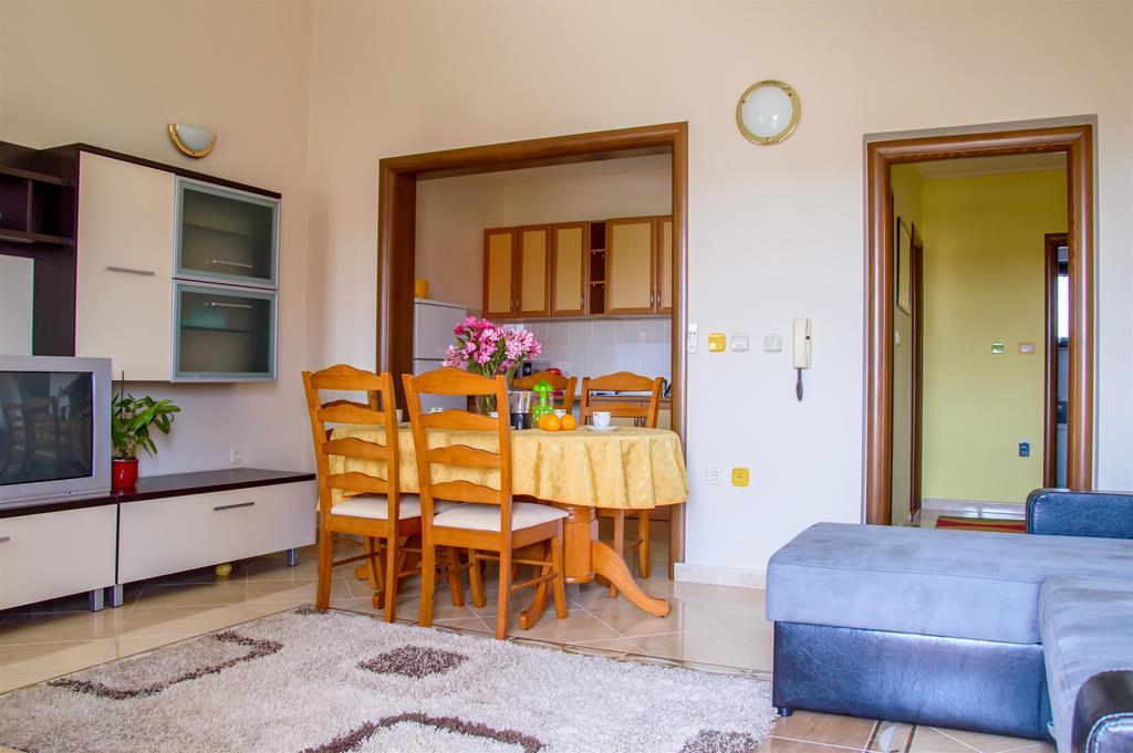 Apartment Roko Умаг Екстериор снимка