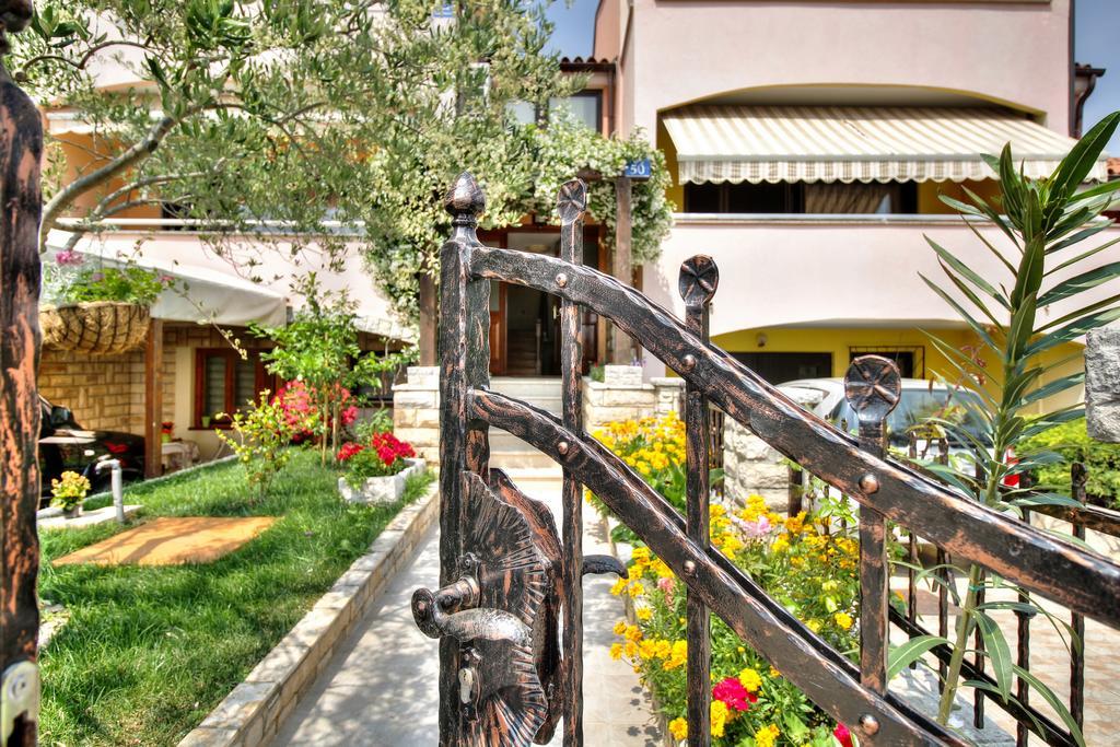 Apartment Roko Умаг Екстериор снимка